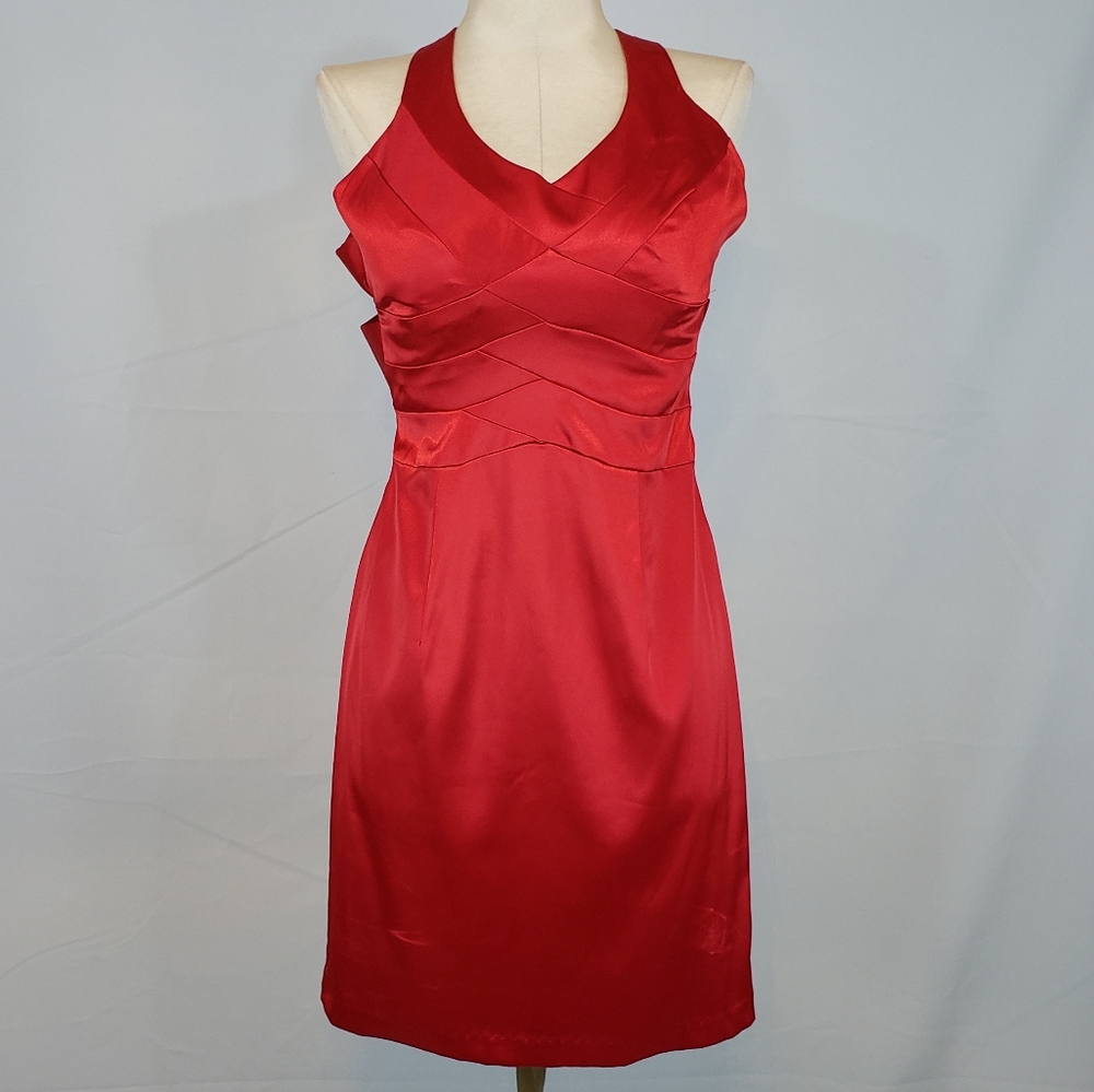 B. Darlin red prom dress size 4